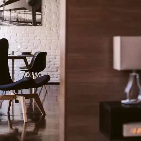 Grand Astoria - Stylish Luxury *