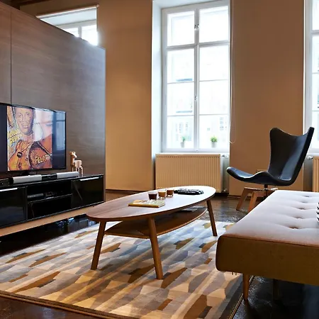 Grand Astoria - Stylish Luxury Lejlighed *