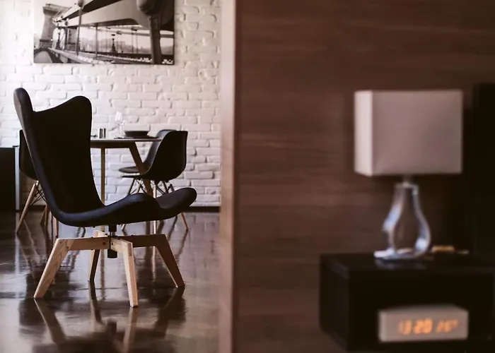 Grand Astoria - Stylish Luxury *