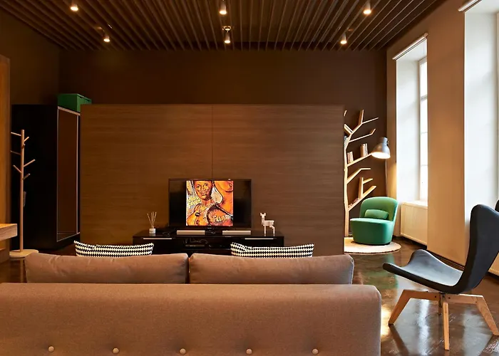 Grand Astoria - Stylish Luxury